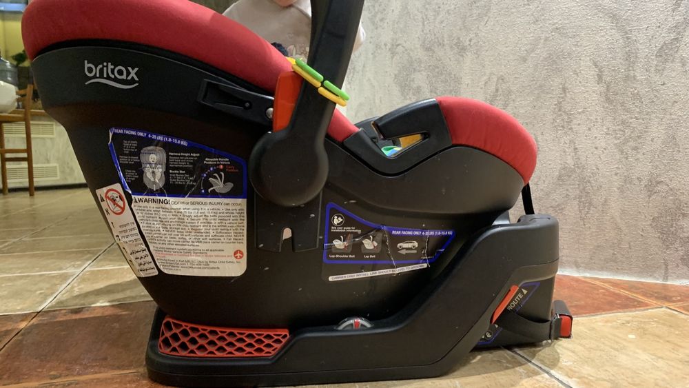 Немецкое автокресло люлька BRITAX B-SAFE 35 Elite c базой Isofix