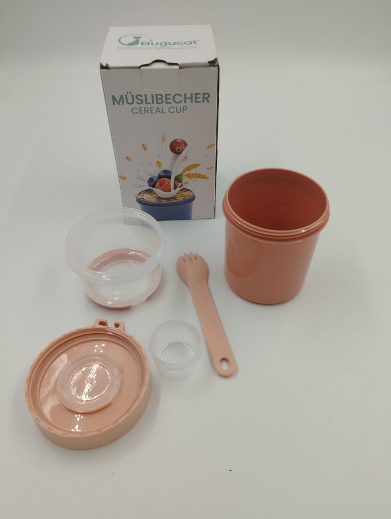 Kubek na musli, jogurt