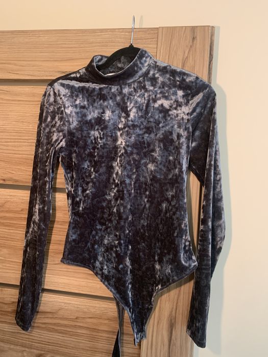 Welurowa  bluza . H&M