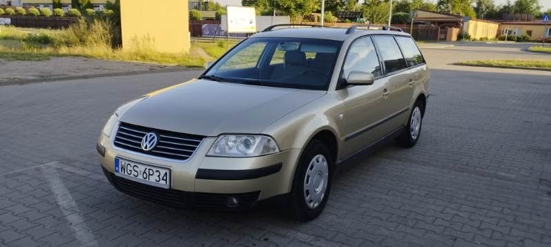 *VW-*PASSAT*1,9 TDI-2003R**Polecam**