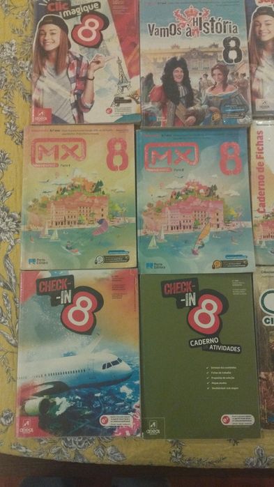 Livros escolares 8 ano