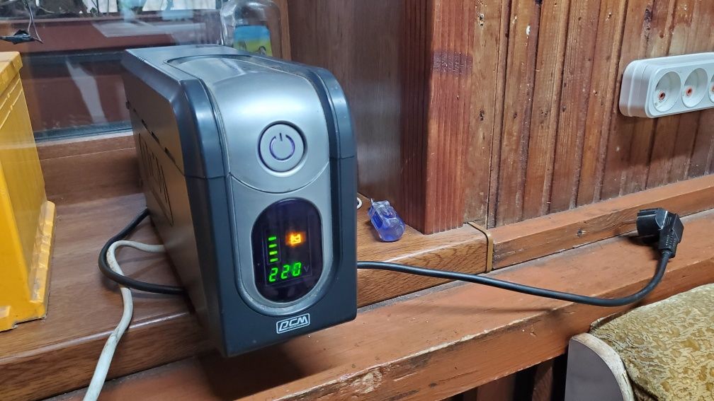 Дбж UPS Powercom Imperial Digital IMD-625AP LCD  без акб