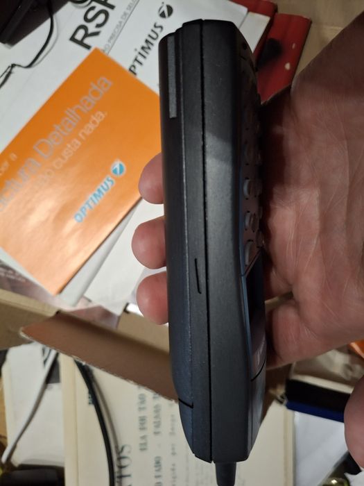 Telefone ericksson na caixa vintage telemóvel