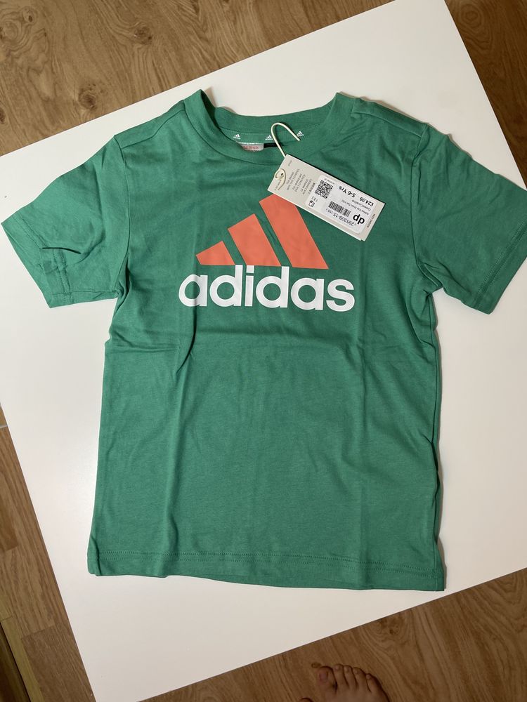 Костюм Adidas 5-6 років 116 см