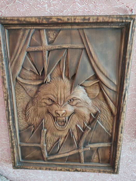 Вырезан с дерева Волк ручная работа.