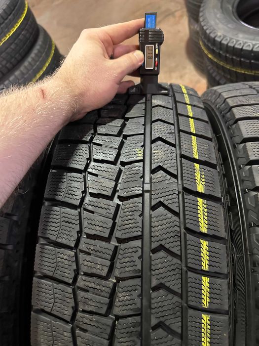 Шины БУ 225 65 R 17 Dunlop Wintermaxx WM02 Резина зима Япония