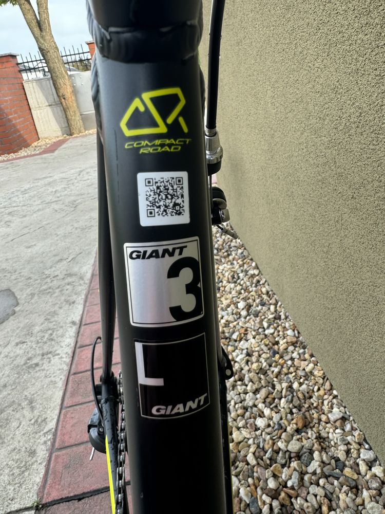 Giant Contend 3 L Shimano Claris
