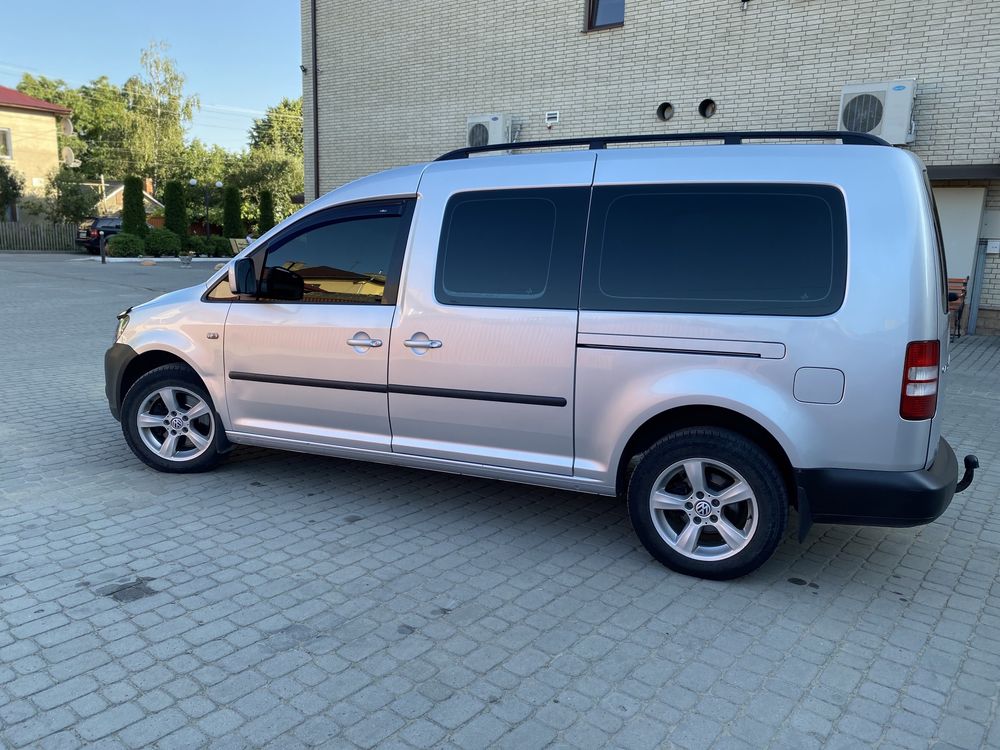 Volkswagen Caddy 2011