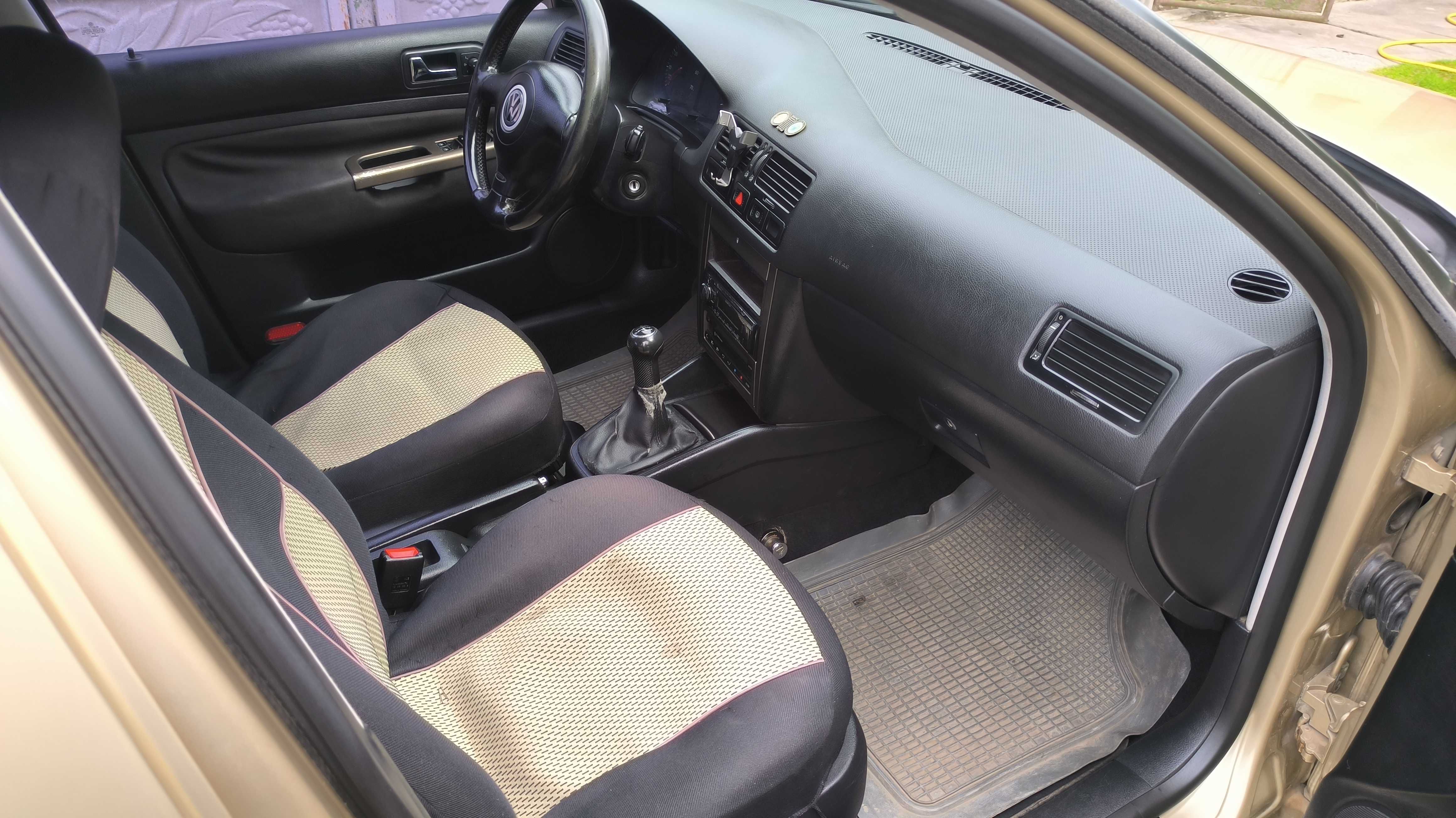 Volkswagen Bora 2001