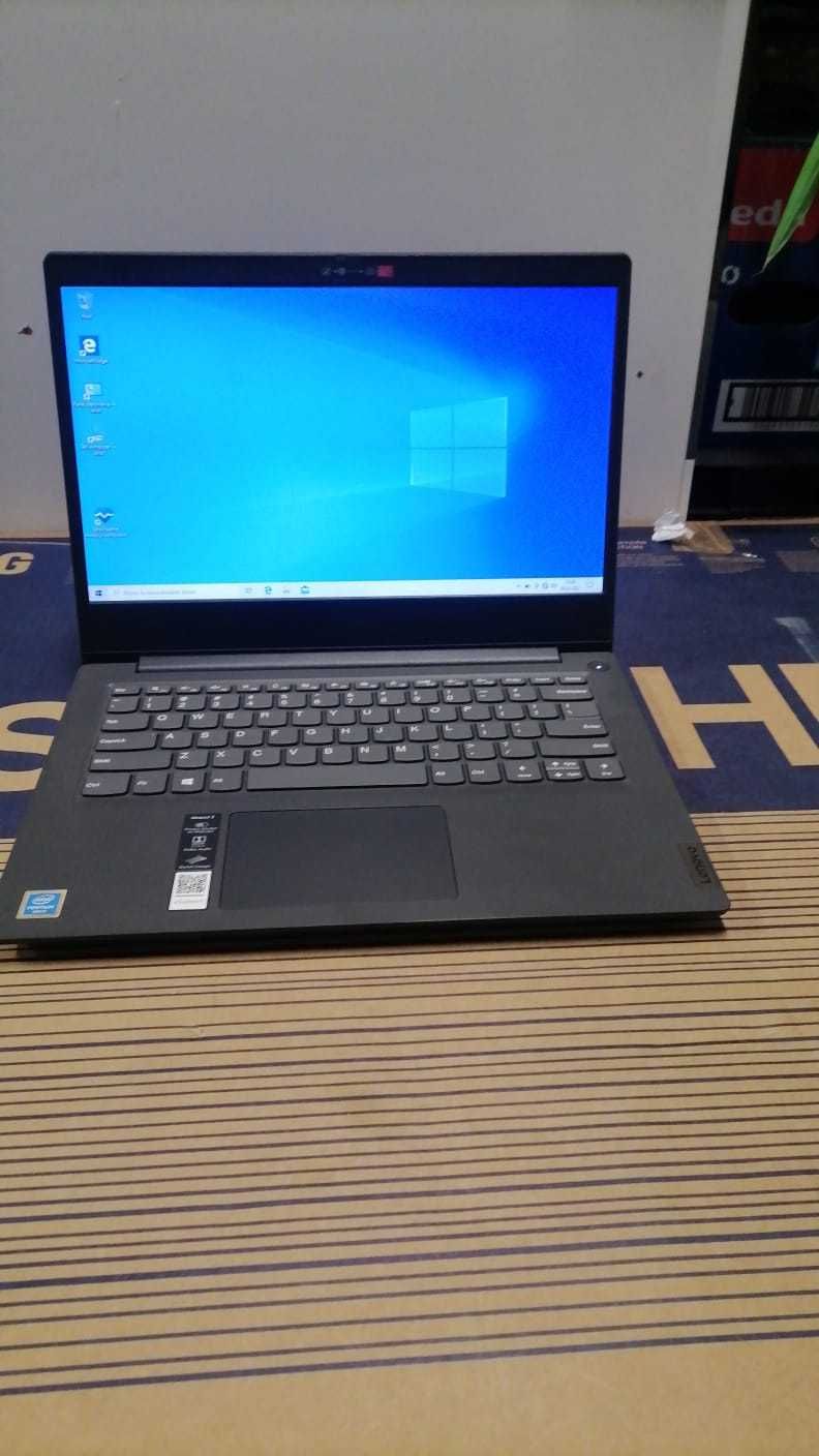 Laptop Lenovo IdeaPad 3 14IML05 14 " 4 GB / 128 SSD czarny