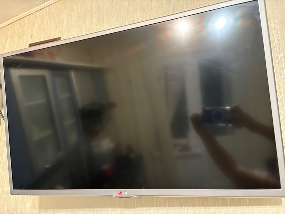 Продам телевизор смарт LG