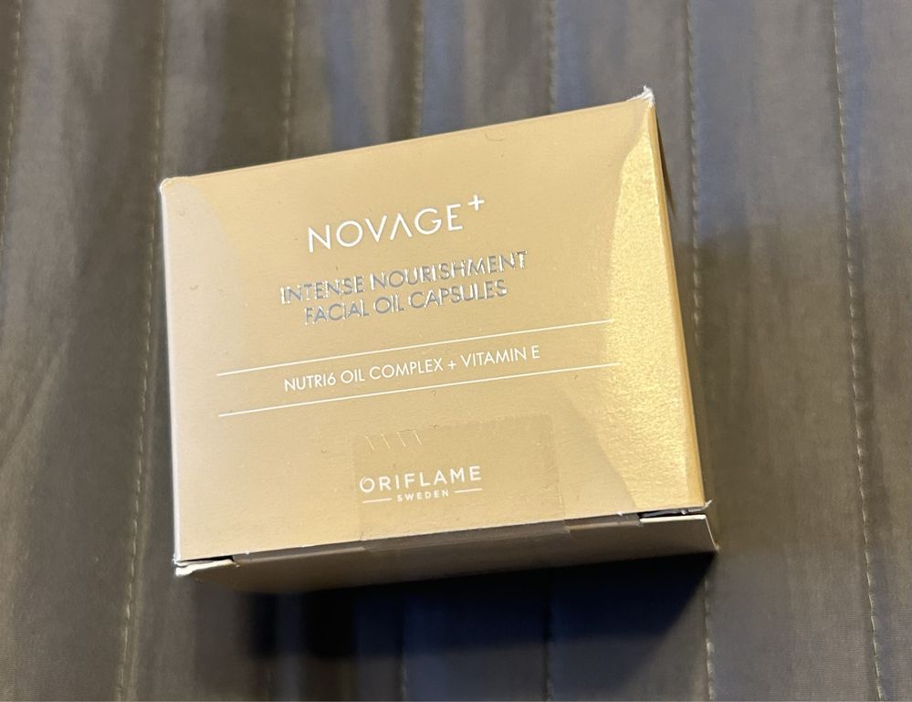 Oriflame Novage intensywnie odżywcze kapsulki 30szt.