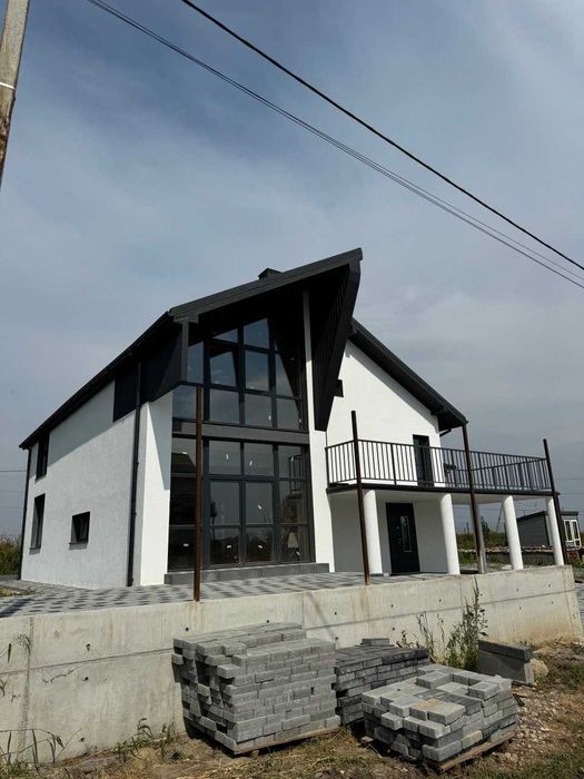 Продаж окремостоячого бидинку в Винниках