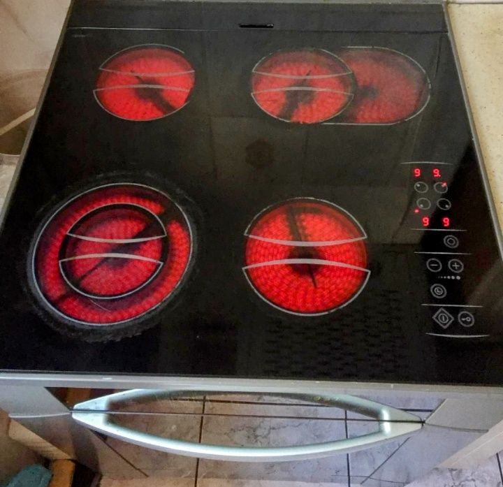 Kuchenka elektryczna dowóz