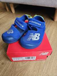 Sandałki New Balance rozm. 25