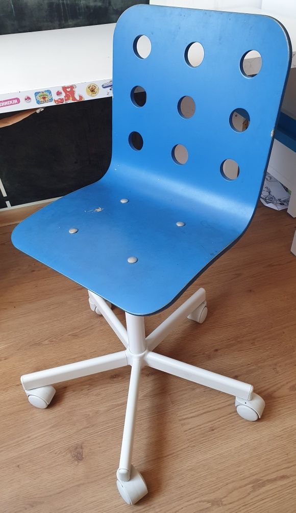 Biurko Ikea Pahl + krzesło Jules niebieskie dla dzieci