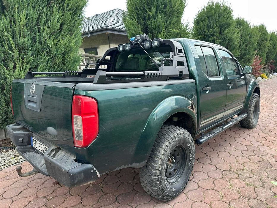 Nissan Navara 2.5 4x4 190 KM