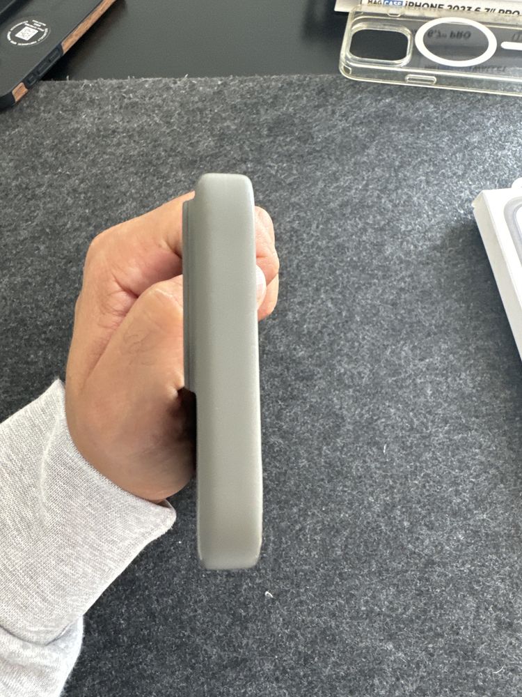 Capa Apple silicone cinzenta iphone 15 Pro Max