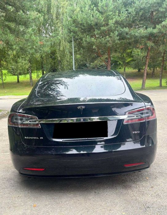 Tesla model S 2018