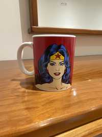 Caneca Wonder Woman