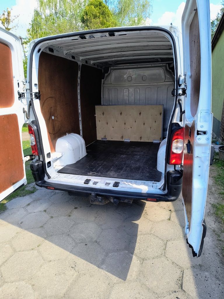 Renault   Master.