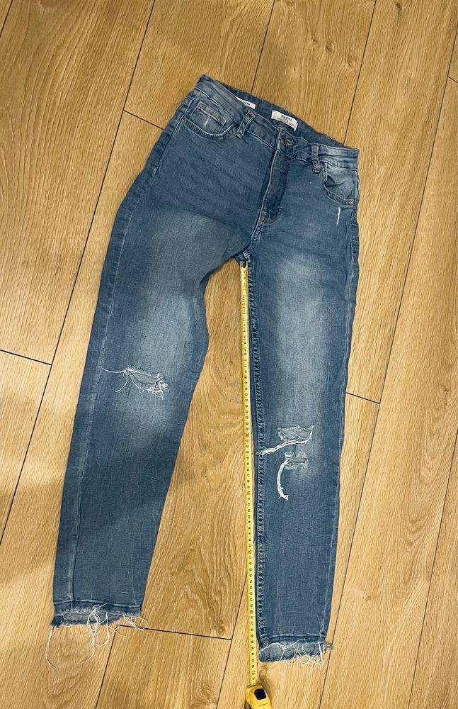 Spodnie jeansowe Bershka r 38