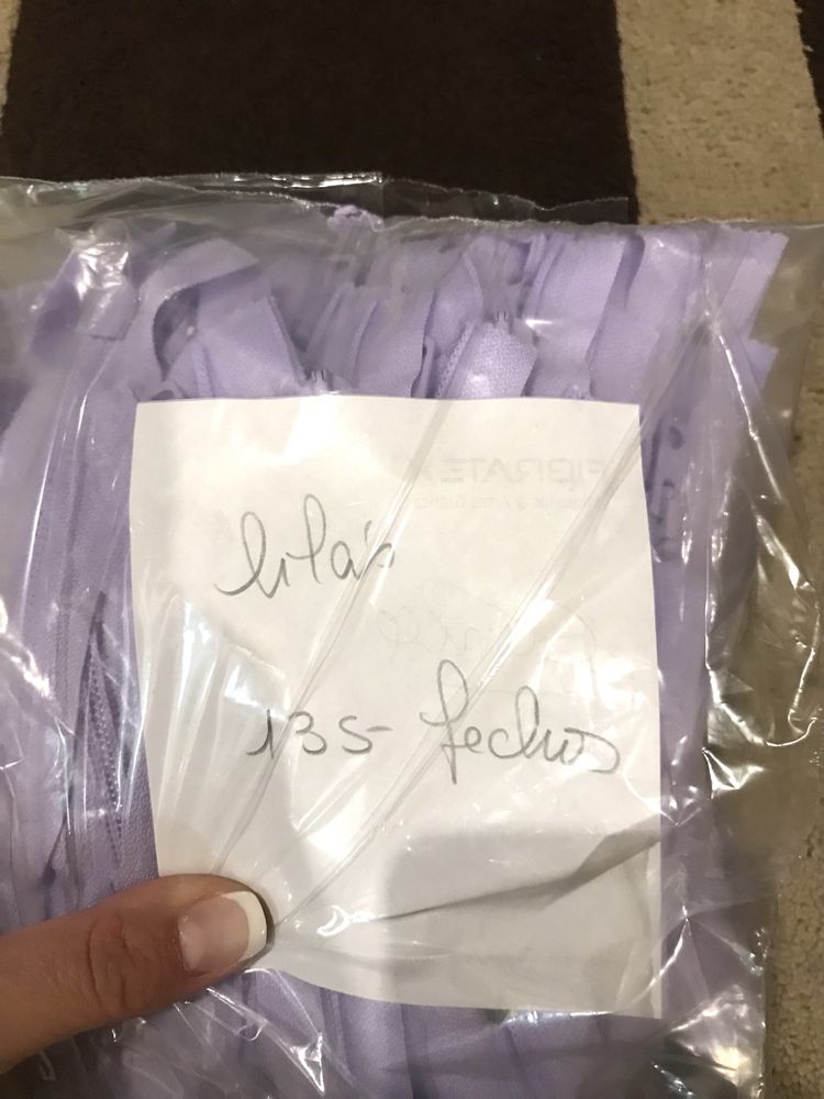 135 fechos lilas