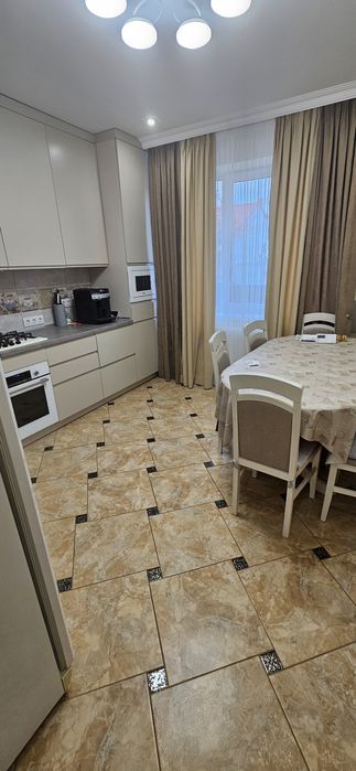 Центр 3-на новобудова