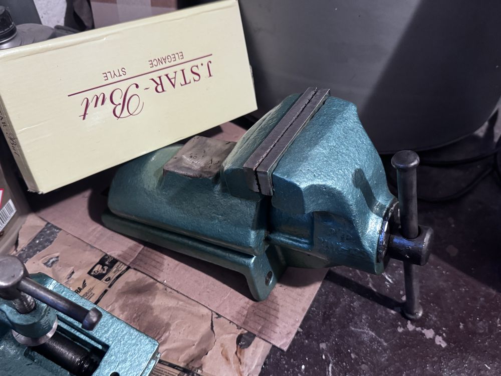 Stare  imadlo warsztatowe 125mm
