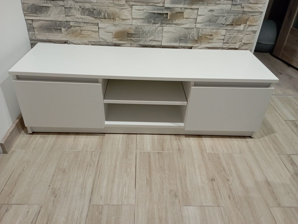 Szafka biała pod TV