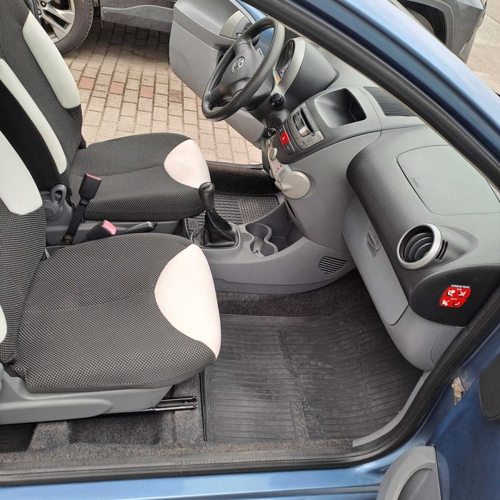 Toyota Aygo I 1.0 > 12.2009r. idealna do miasta, mała, zwinna, oszcz.