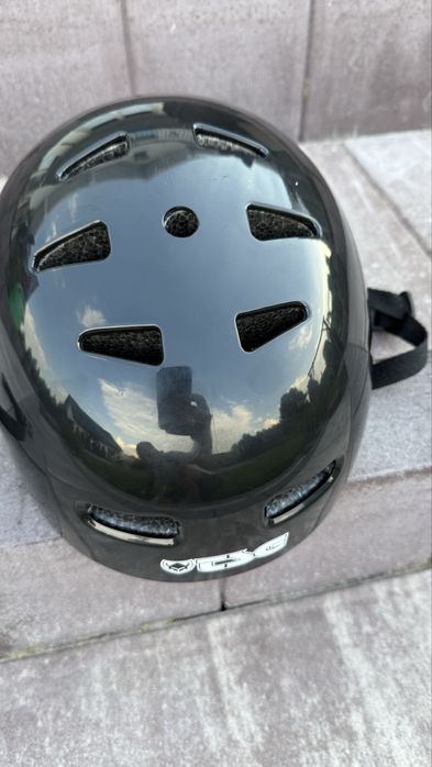 Kask TSG czarny skate
