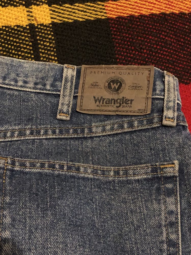 Джинсы   Wrangler,  Levis 501