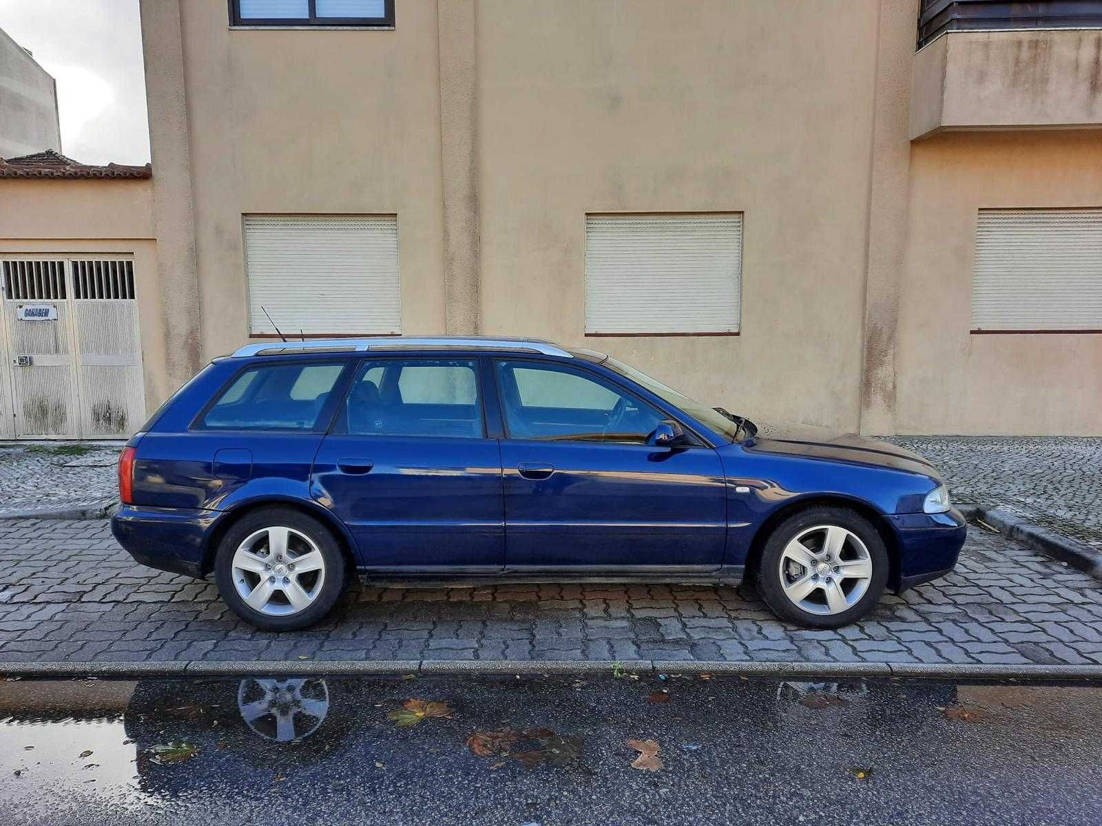 Segue para venda Audi A4 b5