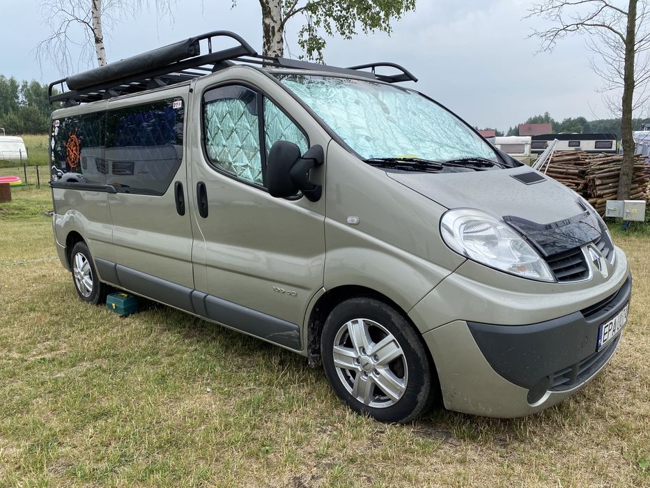 Renault trafić kamper samowystarczalny