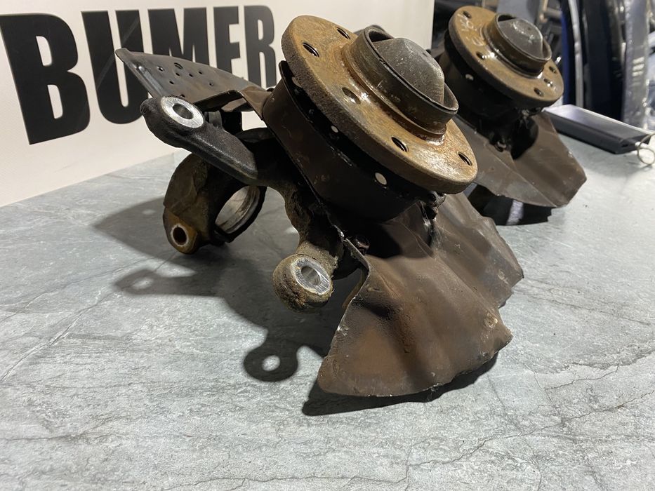 Цапфа Передня БМВ Е46 Поворотний Кулак Ступица Подшипник BMW E46 Бумер