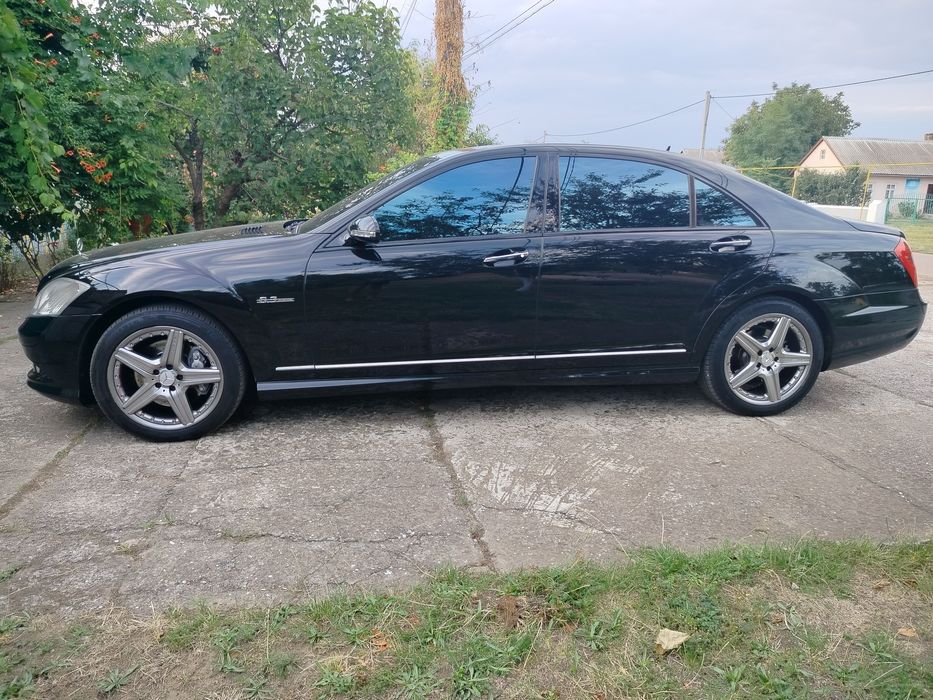 Mercedes -Benz S-Class