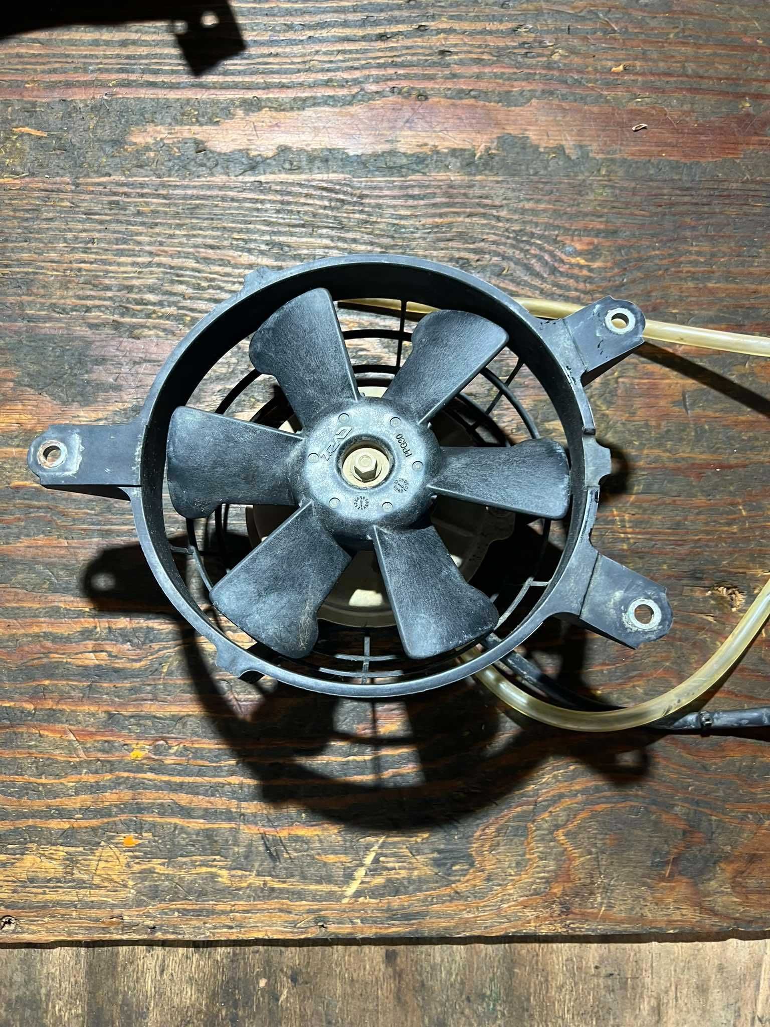 wiatrak wentylator chlodnicy wody yamaha yfz 450 r 04-13