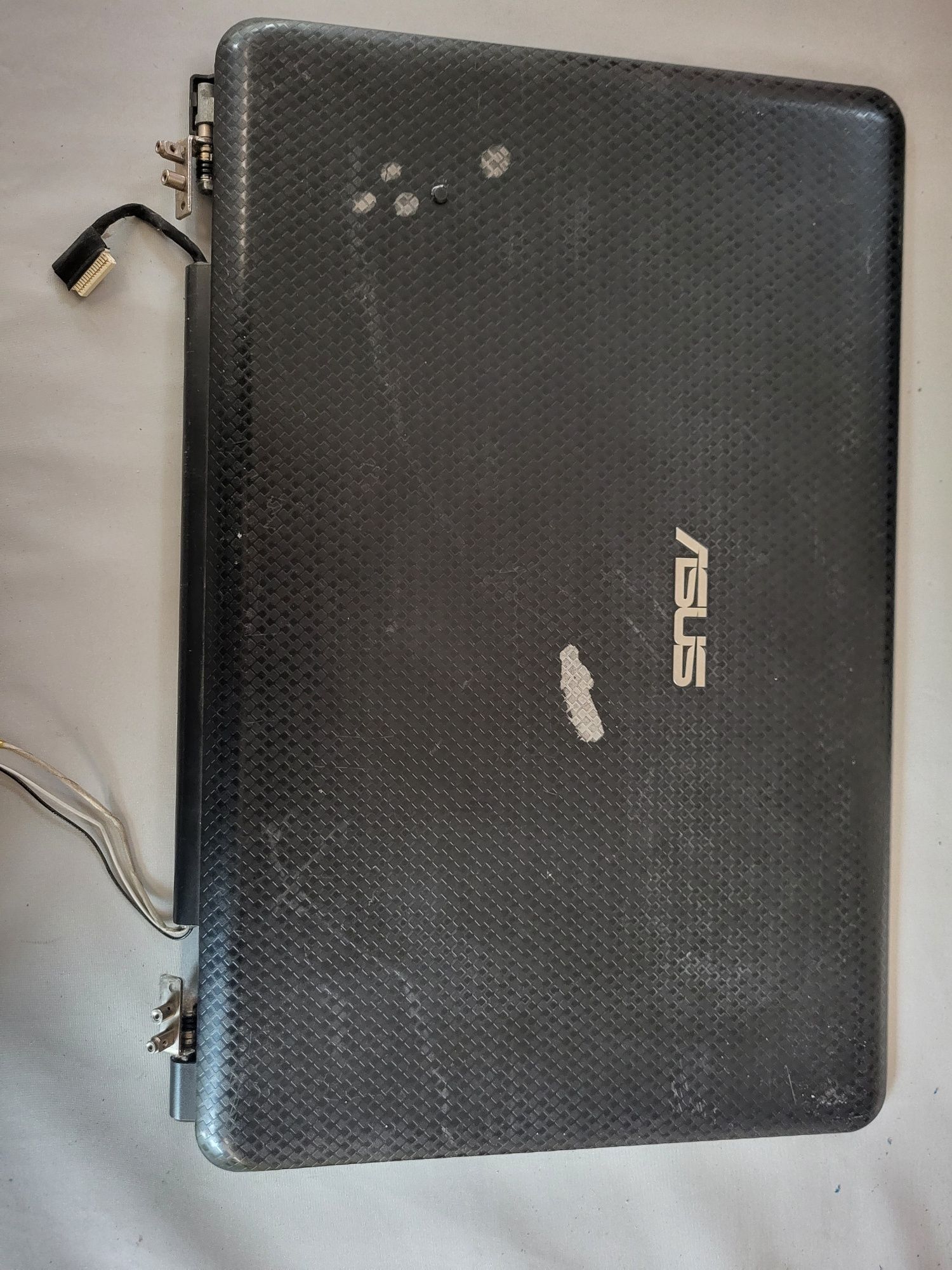 Sprzedam klapę matrycy do laptopa Asus K50C