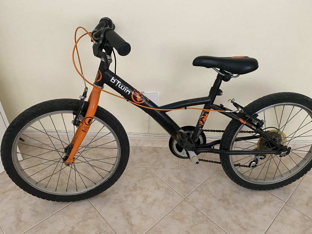 Bicicleta bmx semi nova