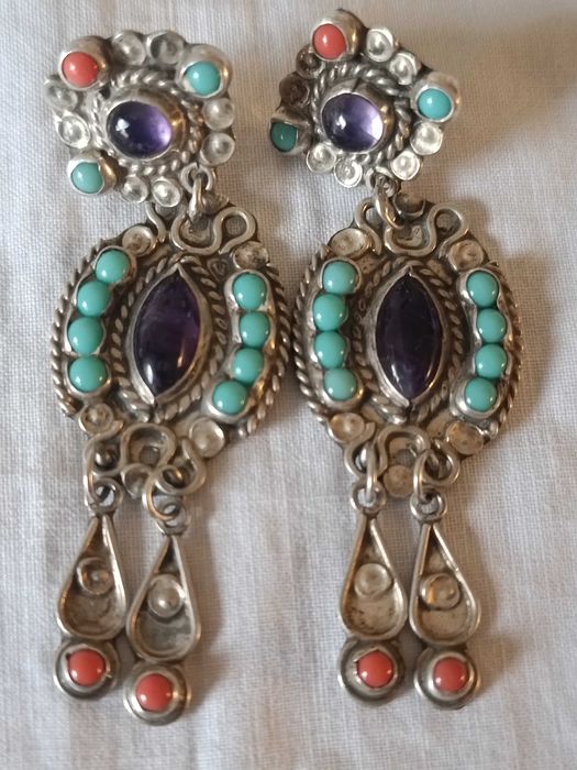 Серьги шикарные. Натуральные аметисты,бирюза ,кораллы. Антик.Мексика
