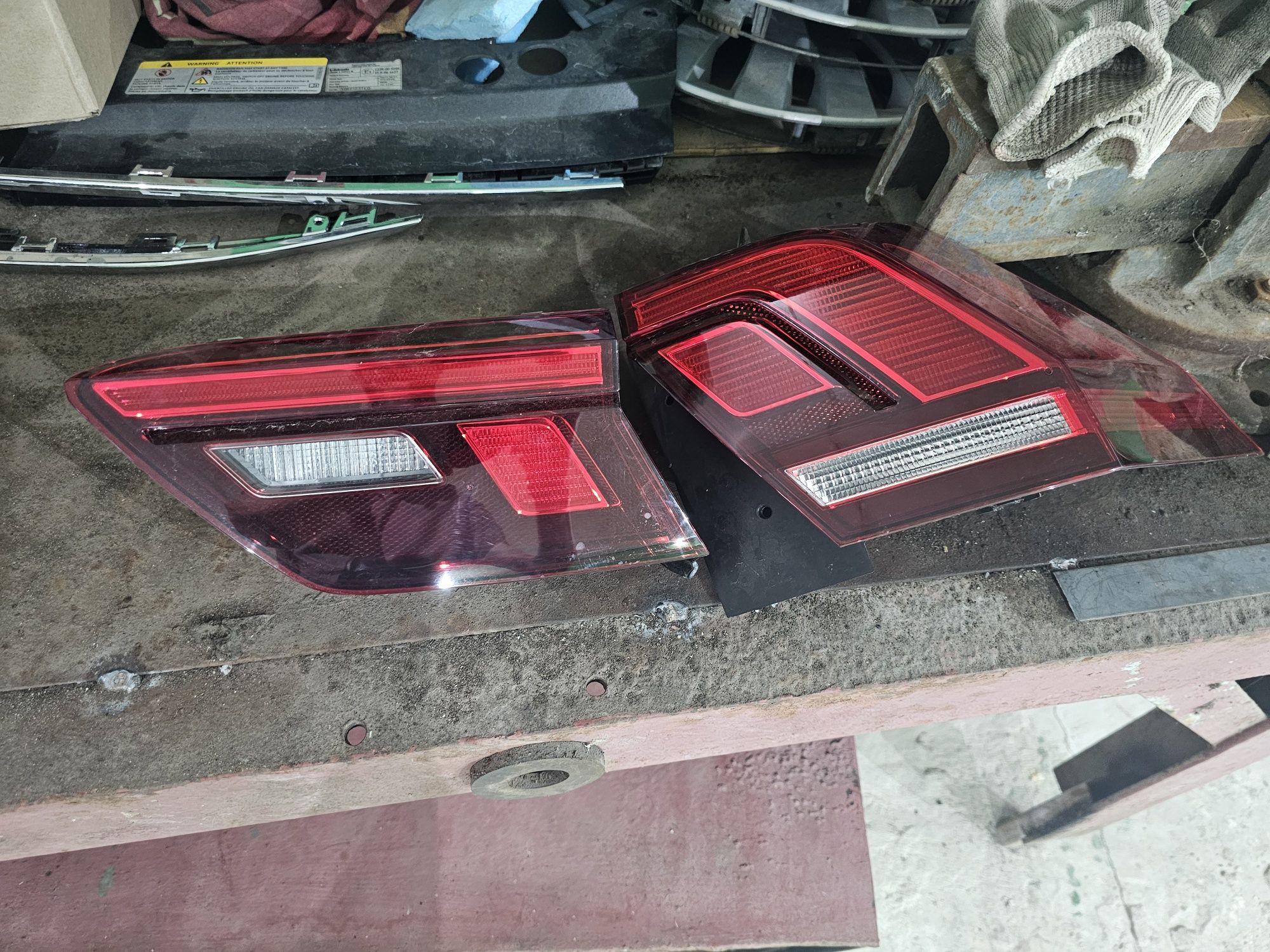 Фонарі стопи Volkswagen Tiguan allspace 5nn
5nn945094
5nn945095