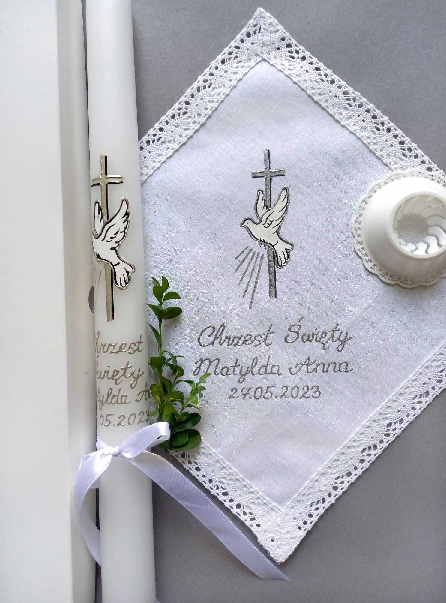 świeca i szatka do chrztu imię i data chrztu