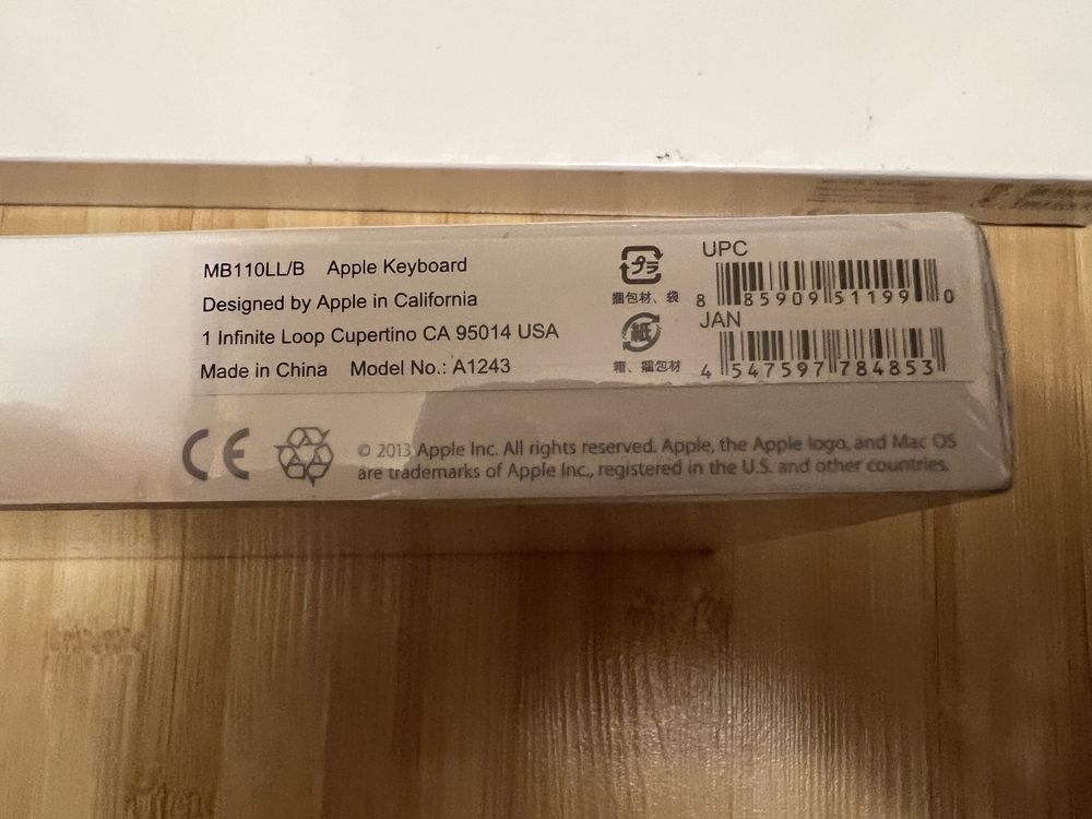 Оригінальні НОВІ запаковані клавіатури Apple Keyboard A1243 MB110LL/B