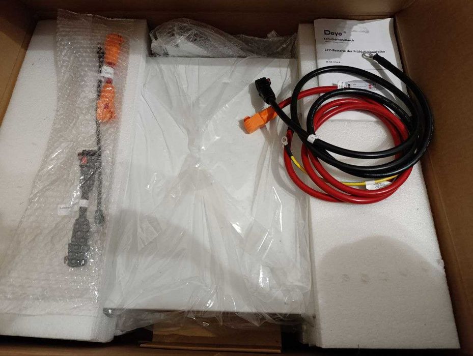 Готовий комплект для блекауту: Інвертор Deye 6kW + Батареї Deye 10.2kW