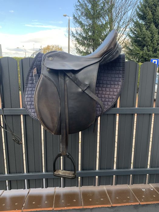 Siodło z osprzętem 17.5 wszechstronne Kieffer