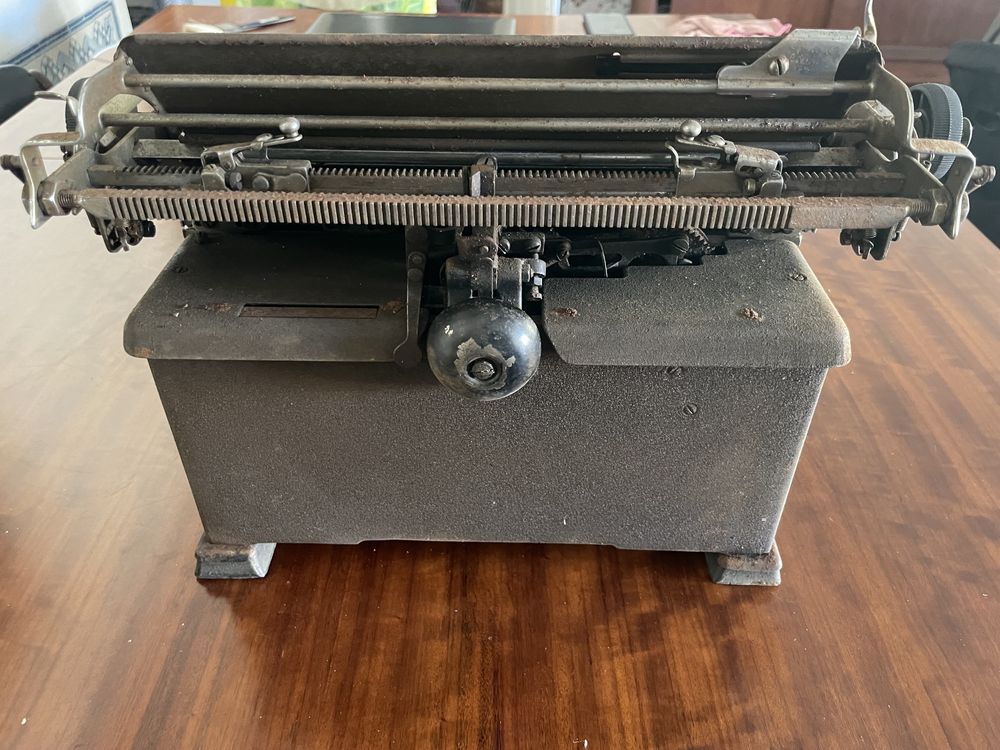 Maquina escrever Royal 1910