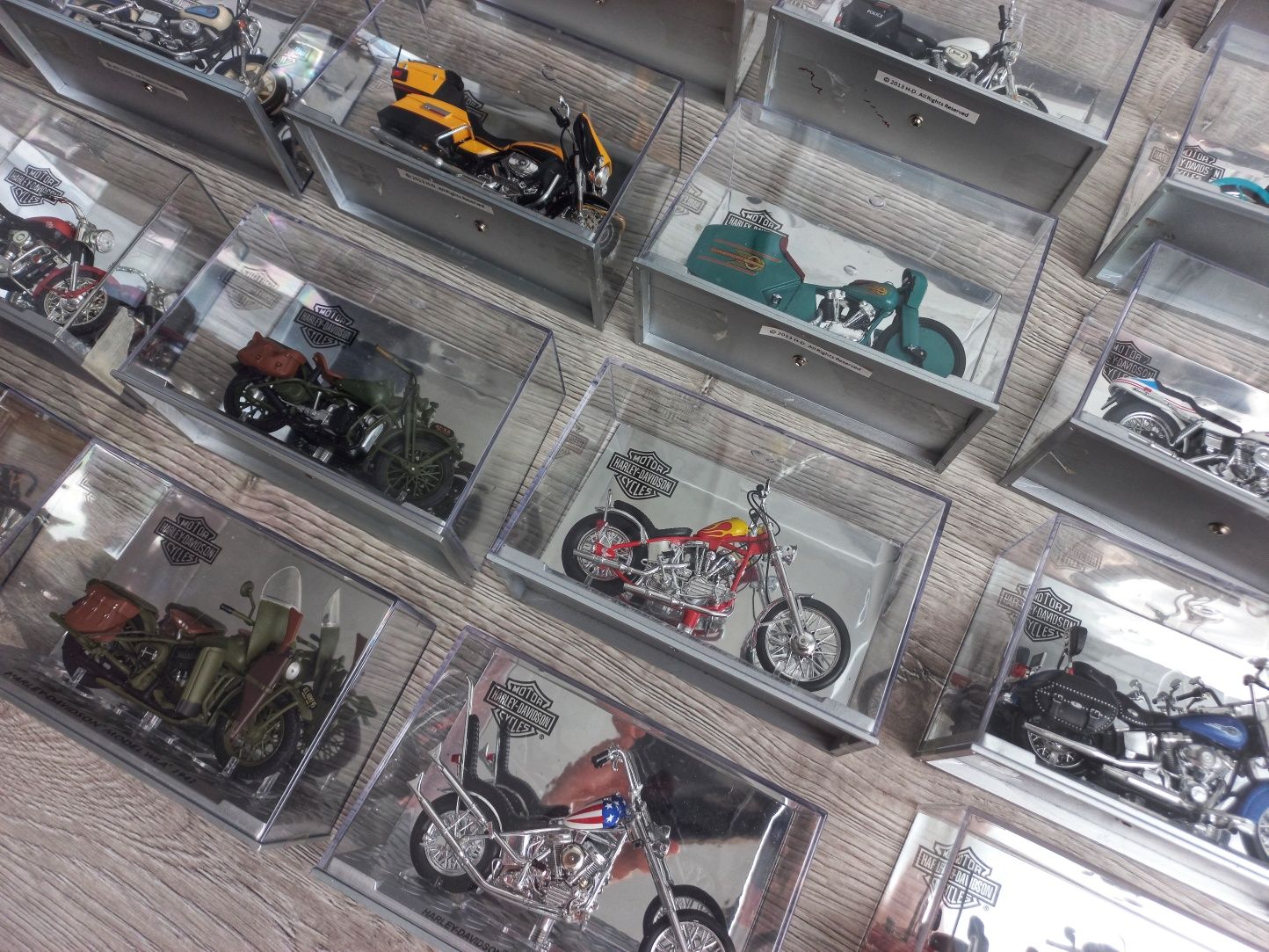 Coleção 35 miniaturas Harley-Davidson