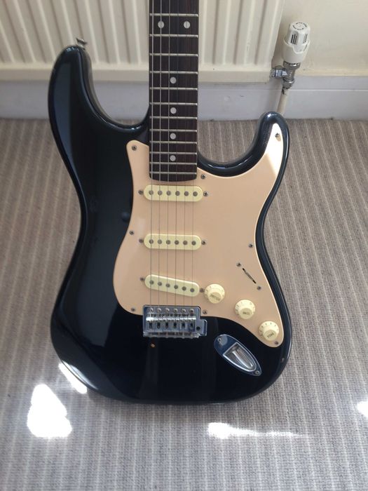 Gitara elektryczna Fender Squier Strat