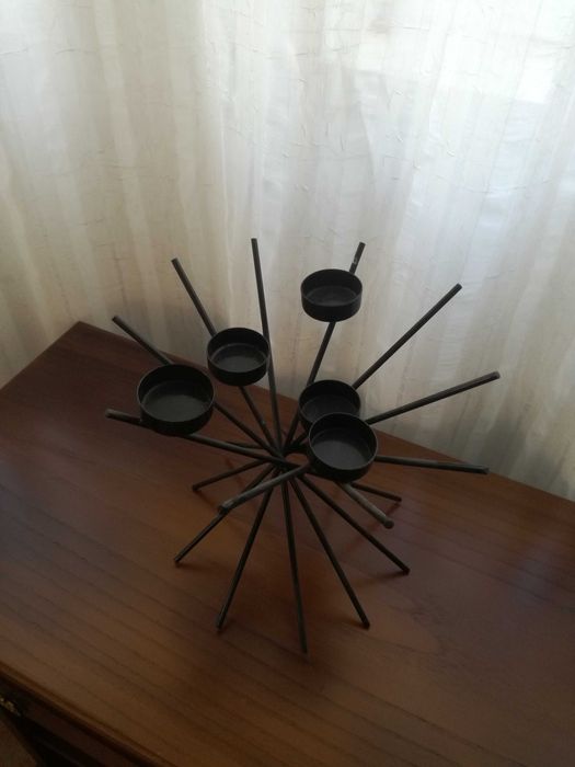 Castiçal em ferro para 5 velas